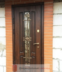 Дверь со стеклопакетом и коваными элементами